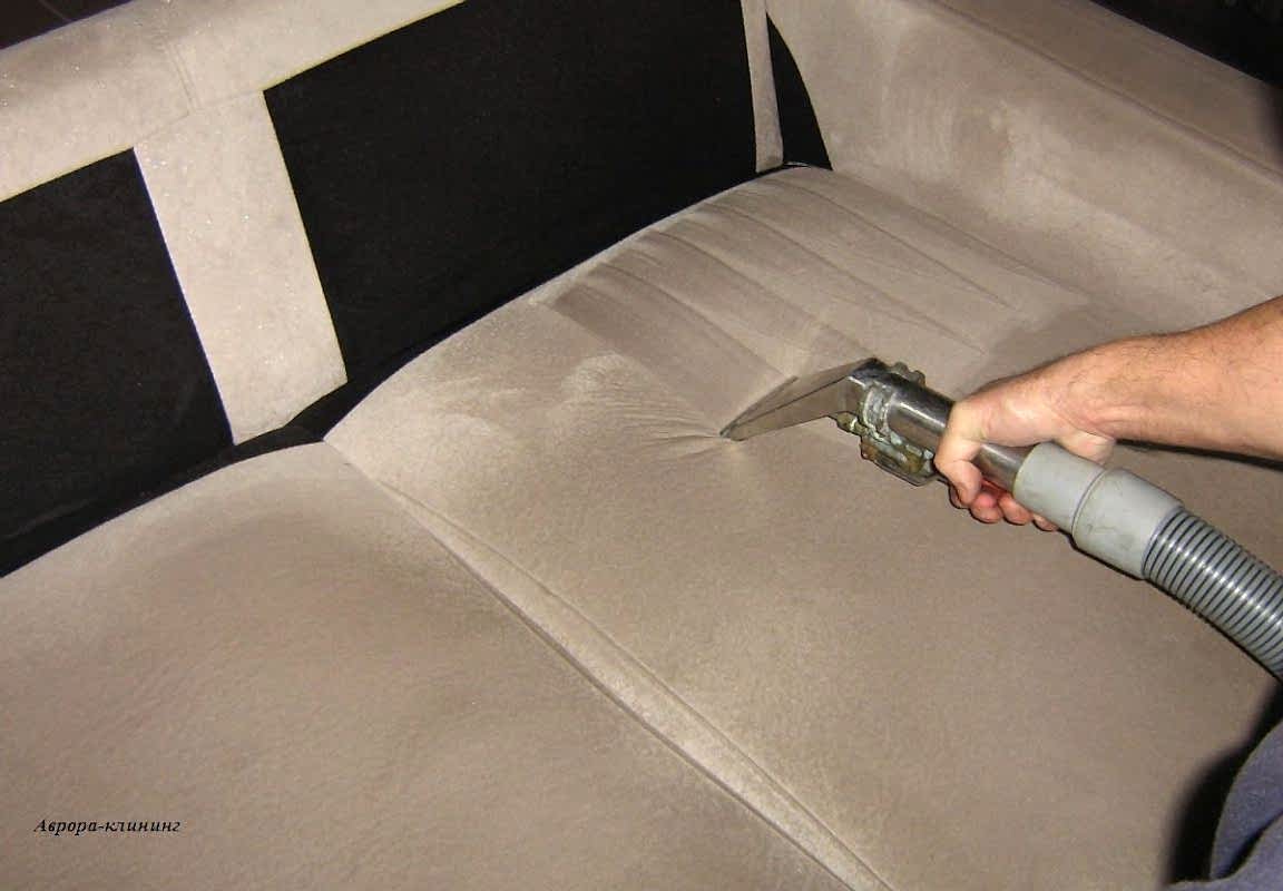 Чистка диванов на дому в Алматы