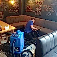 химчистка мягкой мебели ресторана Пушка в Алматы